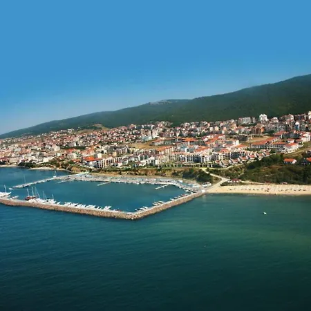 Апартаменти Royal Palm 173 One Bedroom Светий Влас