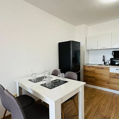 Royal Palm 173 One Bedroom Апартаменти *
