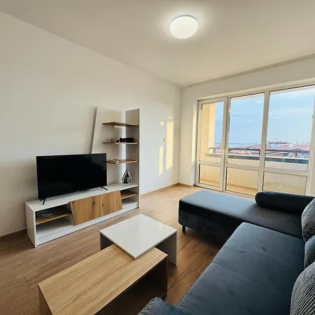 Апартаменти Royal Palm 173 One Bedroom *