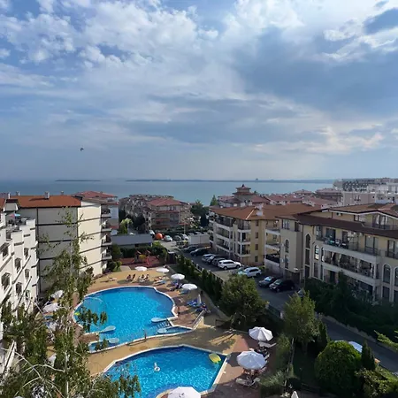 Royal Palm 173 One Bedroom Апартаменти Светий Влас